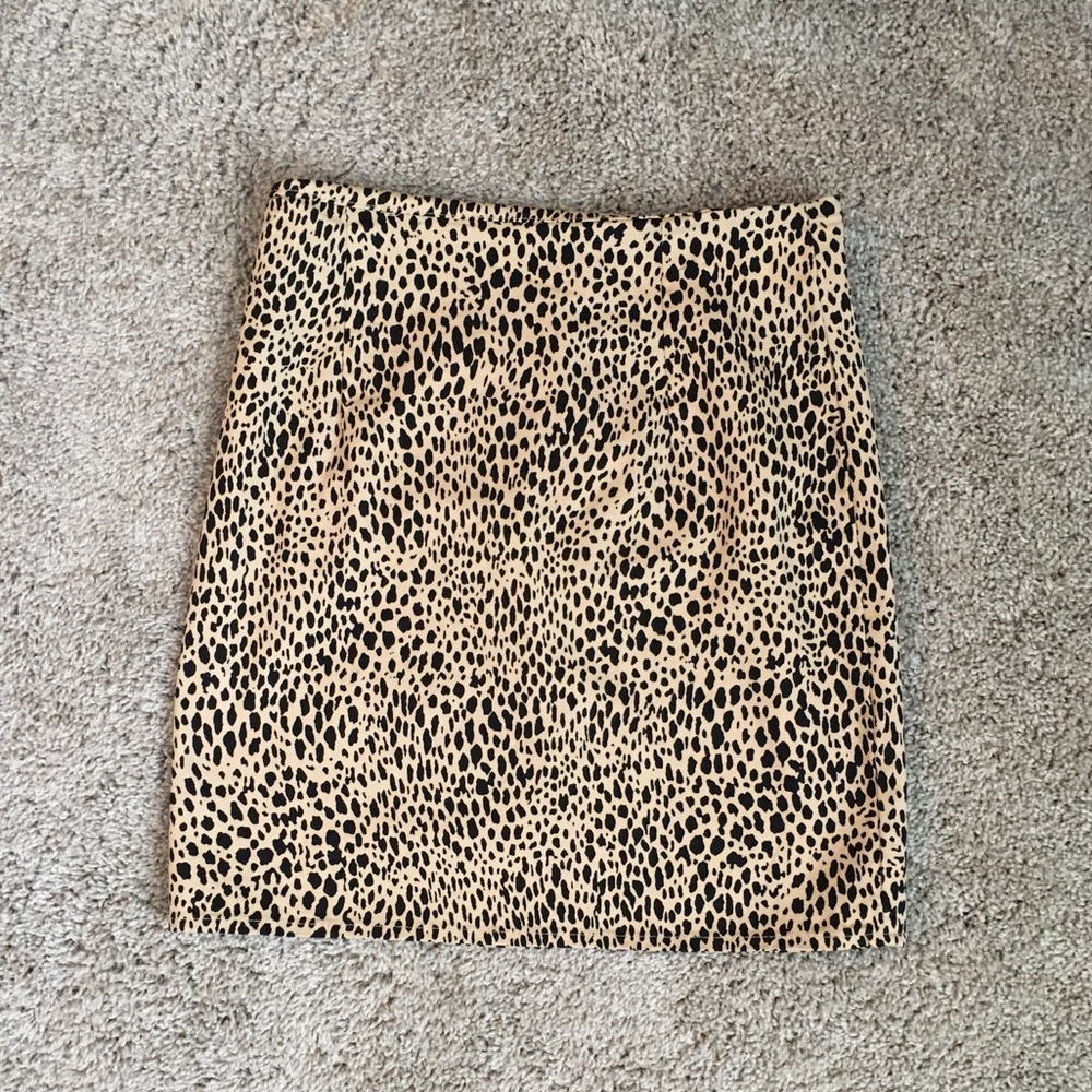 Brandy Melville skirt